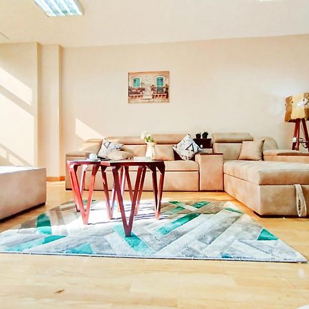 Garden City Apartment In Downtown 카이로 외부 사진